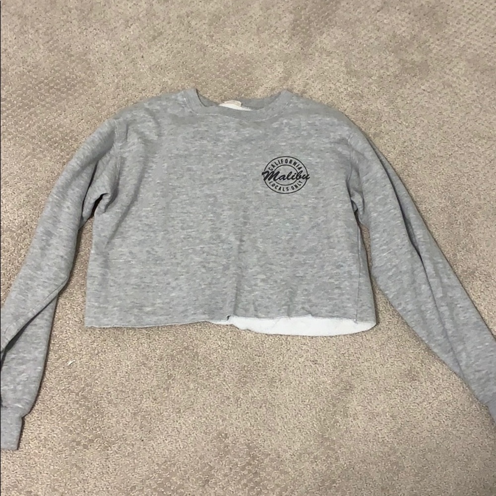 gray cropped crewneck